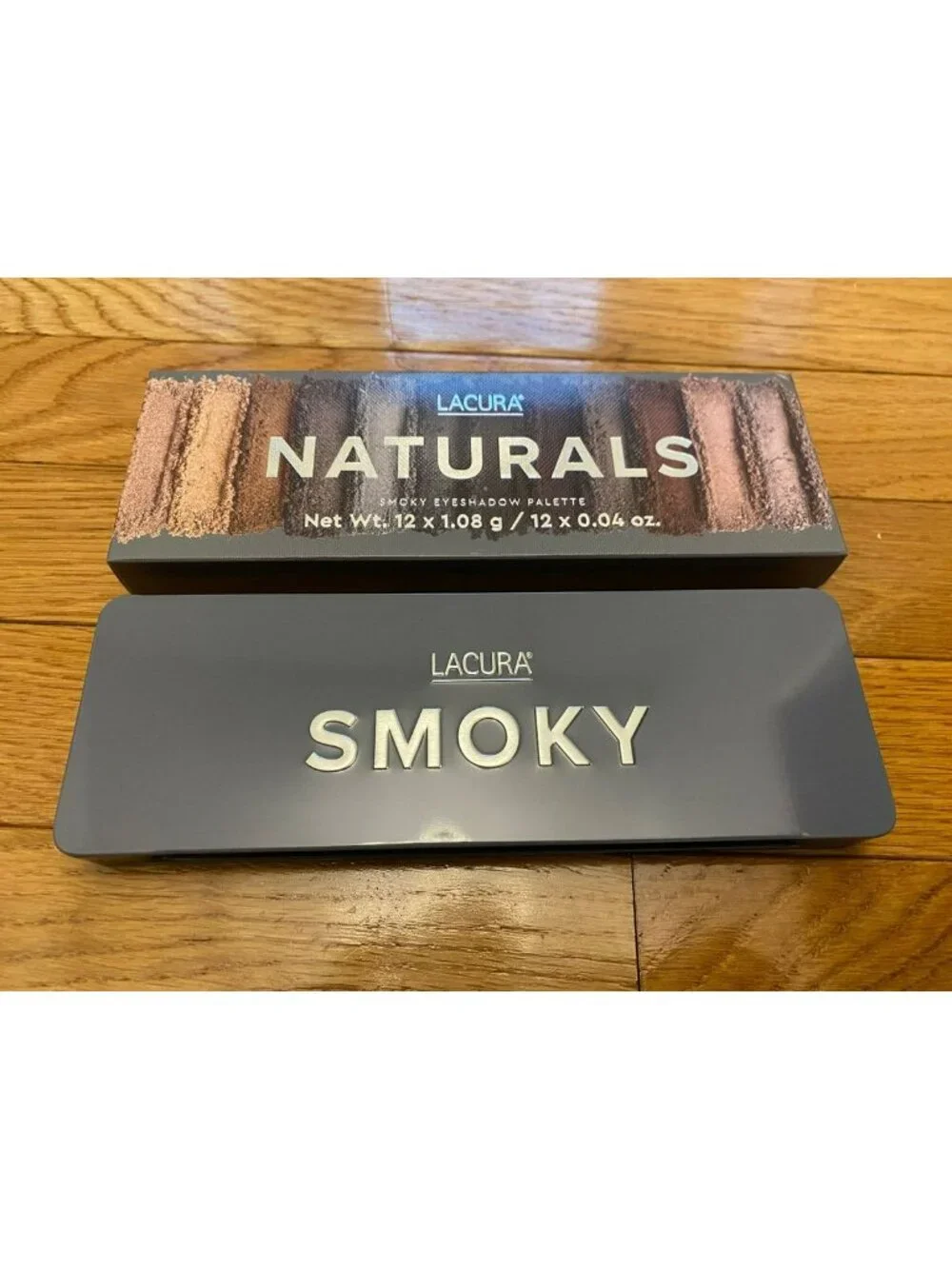Lacura Smoky Eyeshadow Palette With 12 Shades & Brush For Bold & Neutral Looks